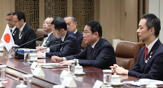 기시다 후미오 일본 총리가 6일 서울 용산 대통령실에서 열린 윤석열 대통령과의 한일 확대 정상회담에서 발언하고 있다. [대통령실통신사진기자단] 연합뉴스