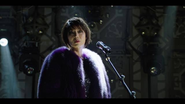 오민애는 영화 '윤시내가 사라졌다'에서 이미테이션 가수 연시내로 활동하는 순이를 연기하며 독립영화계에 자신의 존재감을 각인했다.