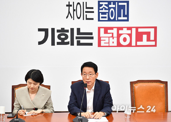 김상훈 정책위의장이 10일 오후 서울 여의도 국회에서 여·야·의·정협의체 관련 기자간담회에서 발언하고 있다. [사진=곽영래 기자]