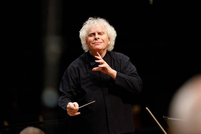 Sir Simon Rattle (Vincero)