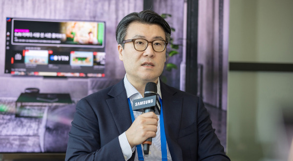 Kim Yong-soo, VP of Samsung Electronics’ Visual Display Business, answers questions at the IFA 2024 press conference in Berlin. [Courtesy of Samsung Electronics Co.]