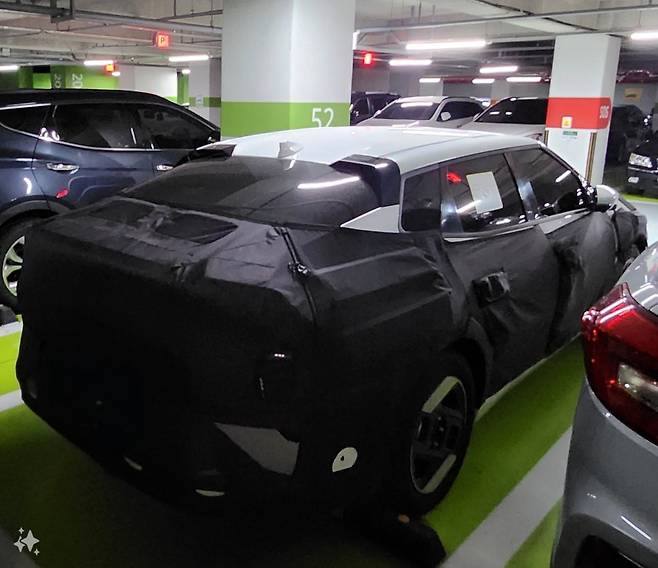 EV4 스파이샷(출처: 오토스파이넷)