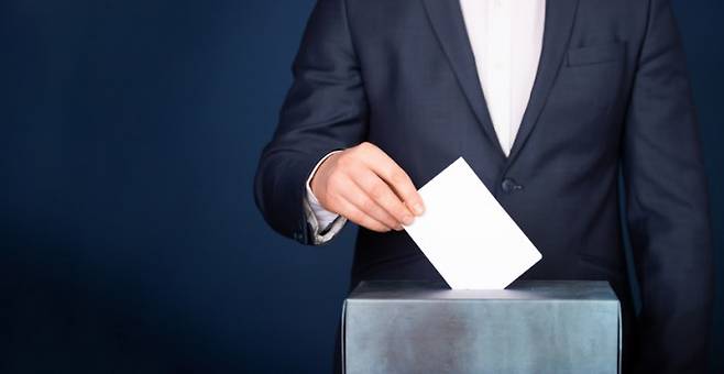 과기한림원 원장을 선출하는 선거가 일부 후보가 수백억원이 드는 공약 등 대규모 재정이 필요한 금전적인 공약을 제시하며 예년 선거와는 다르게 과열된 양상을 띠고 있다. 게티이미지뱅크 제공