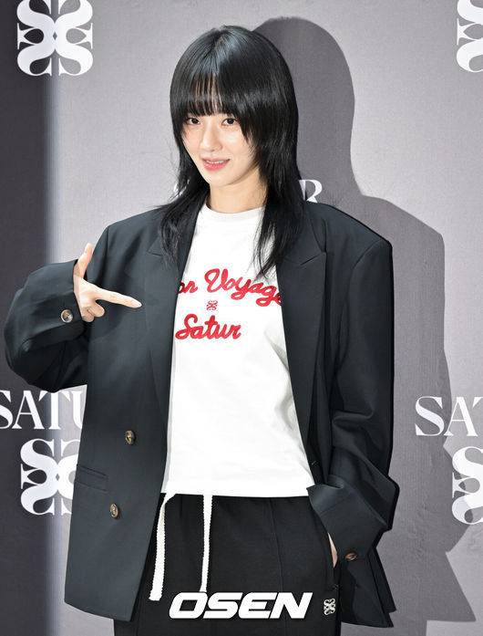 [OSEN=조은정 기자] 9일 오후 서울 성동구 한 의류브랜드 팝업 오픈 기념 행사가 열렸다.이날 행사에는 배우 박규영, 씨엔블루 강민혁, 모델 박제니가 참석했다.배우 박규영이 포즈를 취하고 있다. 2024.05.09 /cej@osen.co.kr