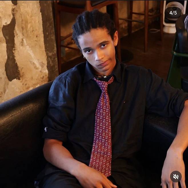 Screenshot_20240912_200017_Instagram.jpg 인종차별 피해서 한국 난민으로 온 러시아 모자 근황 ㄷㄷ