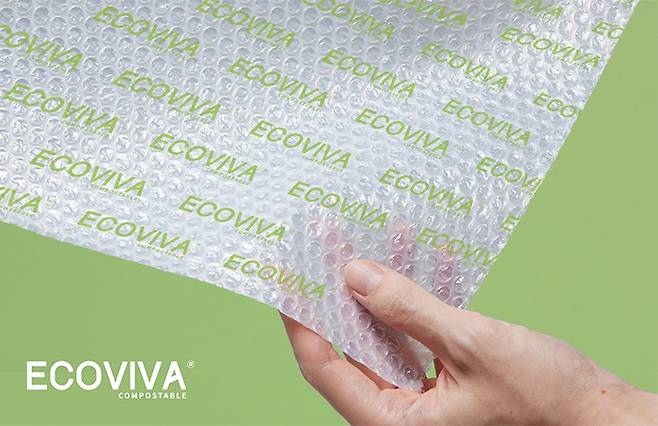 동성케미컬의 컴포스터블 포장재 브랜드 에코비바(ECOVIVA®) 에어캡. 사진=동성케미컬