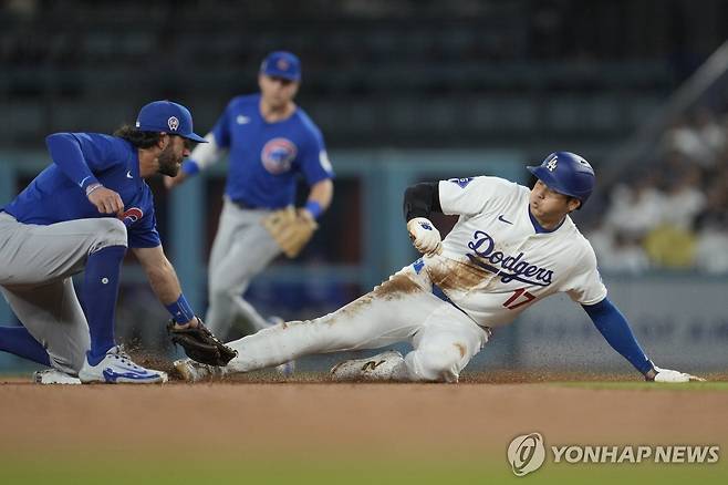 2회말 도루에 성공한 오타니 [AP=연합뉴스]