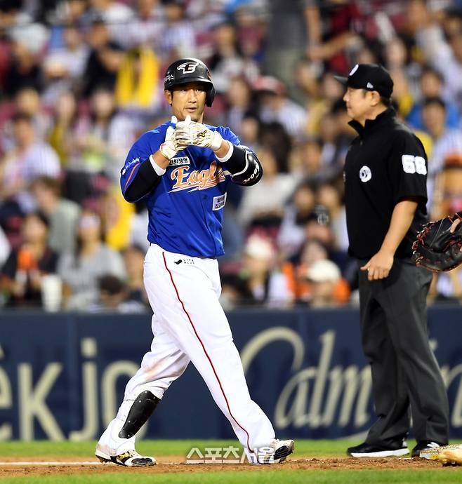 한화 최재훈이 안타를 친 후 세리머니를 하고 있다. 사진 | 최승섭기자 thunder@sportsseoul.com