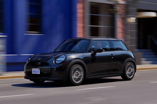 뉴 MINI 쿠퍼 C 3도어