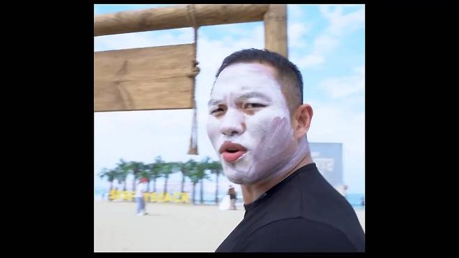 "남자가 무슨 선크림이야 " 선크림 처음 발라보는 남자