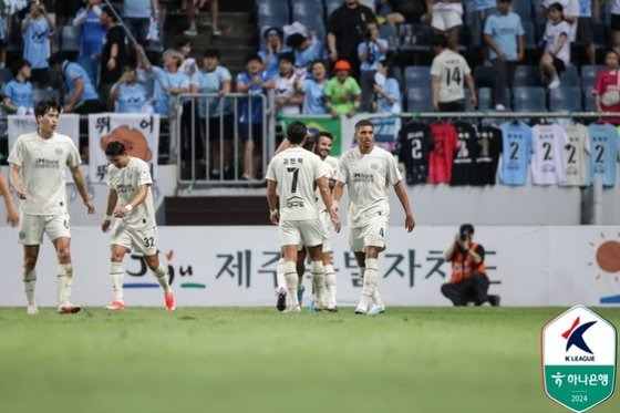 14일 제주전에서 세징야의 골이 나오자 기뻐하는 대구 선수들. 사진 한국프로축구연맹