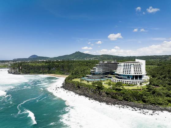 Parnas Hotel Jeju in Jeju Island [PARNAS HOTEL JEJU]