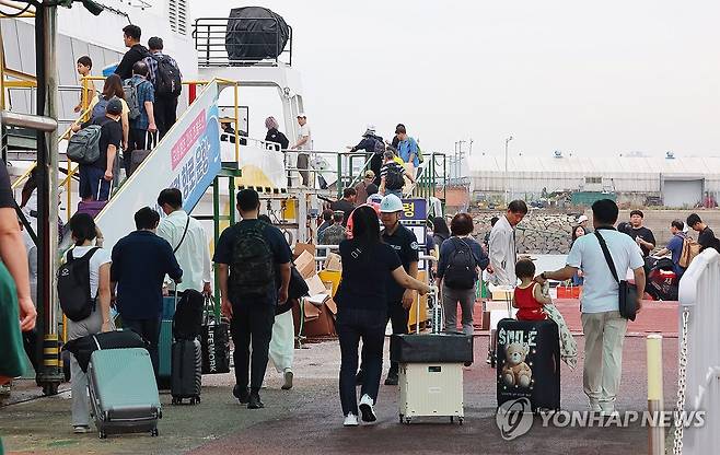 설레는 고향 가는 길 [연합뉴스 자료사진]