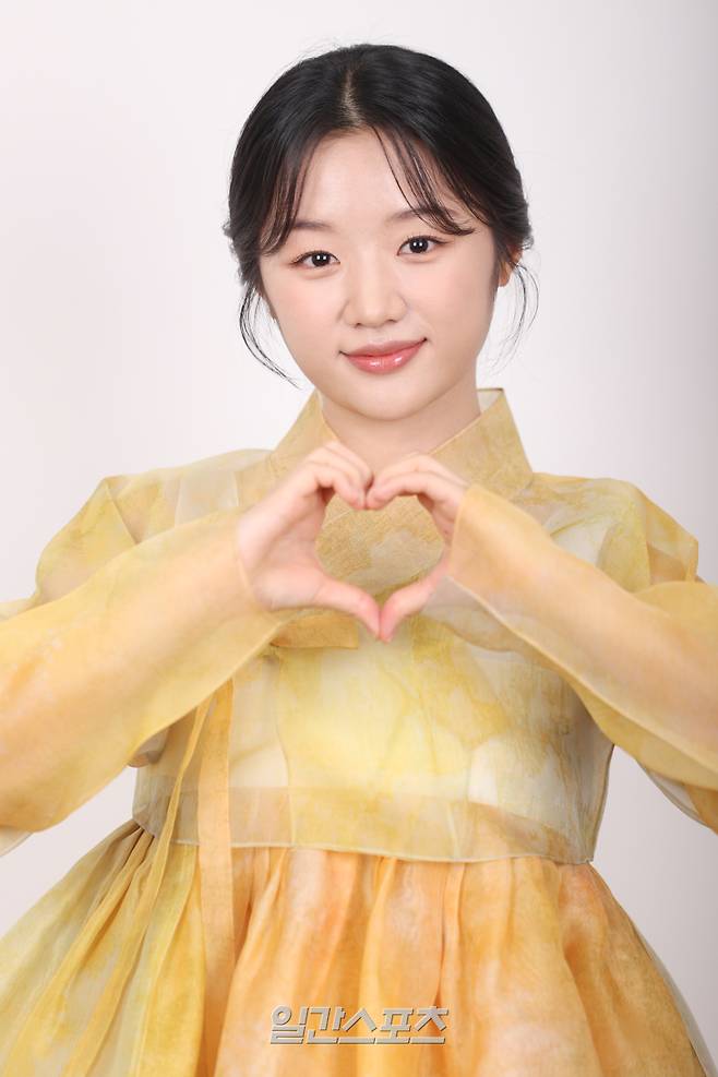 영화 '빅토리' 배우 백하이가 9일 오전 서울 중구 순화동 KG타워에서 진행된 일간스포츠와의 인터뷰에 앞서 포즈를 취하고 있다. 서병수 기자 qudtn@edaily.co.kr /2024.09.09/