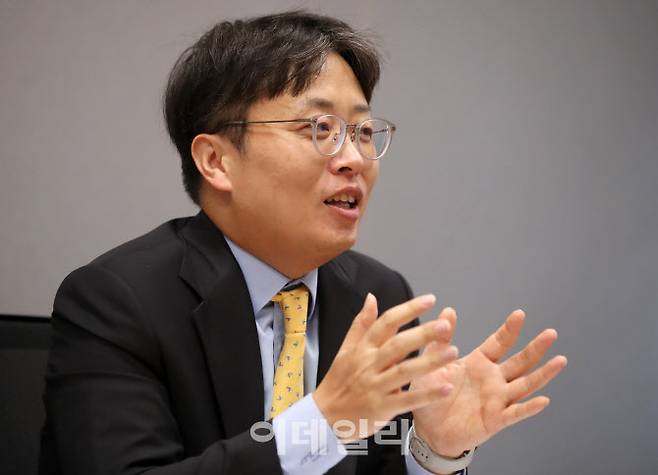 이상돈 법무법인 세종 변호사가 이데일리와 인터뷰를 하고 있다. (사진=방인권 기자)