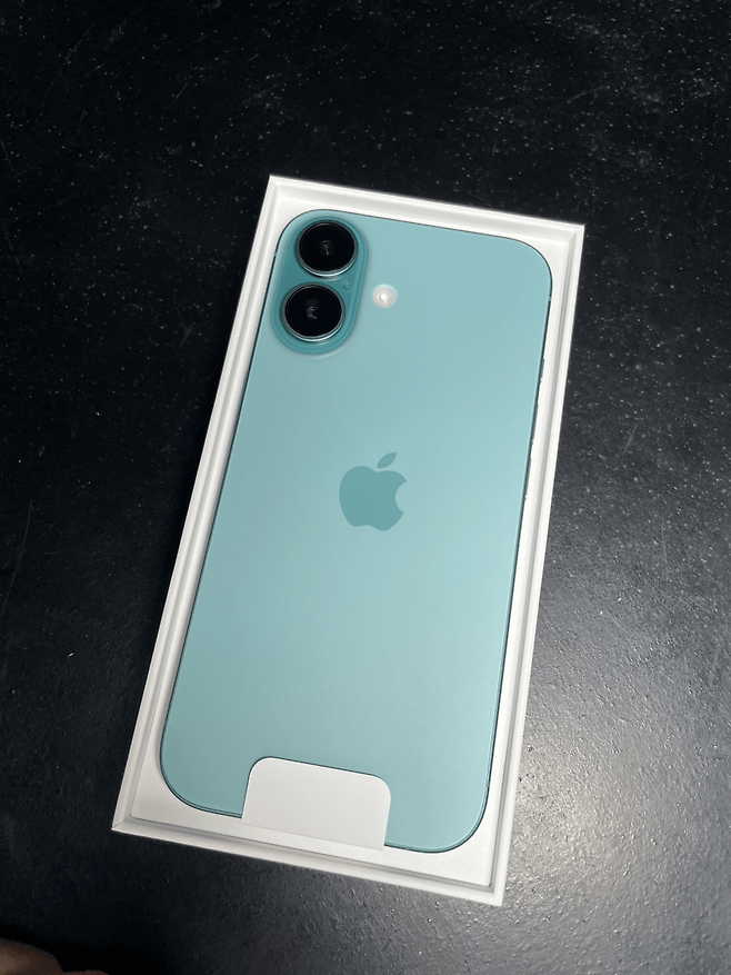 image.png 아이폰 16 시리즈 실물 샷.JPG