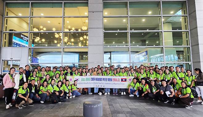 [무안=뉴시스]라오스 계절근로자 입국. (사진=무안군 제공) 204.09.21. photo@newsis.com *재판매 및 DB 금지