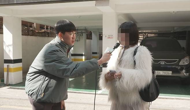 [서울=뉴시스] 유튜브 채널 '사냥개덜'의 인터뷰 모습 (사진= '사냥개덜' 제공 ) 2024.09.20. photo@newsis.com *재판매 및 DB 금지