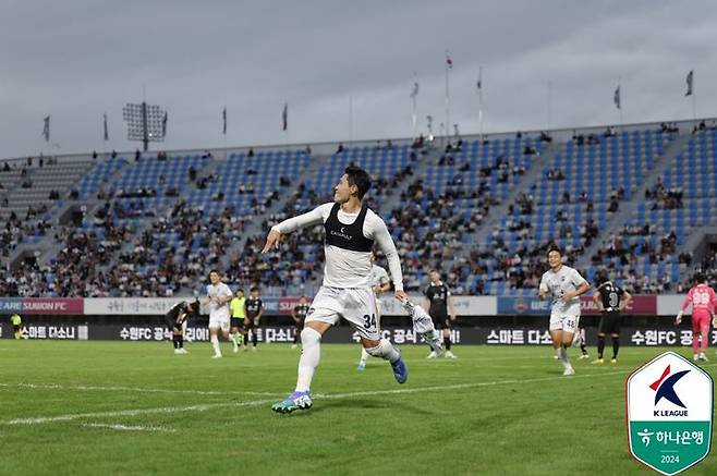 [서울=뉴시스] 프로축구 K리그1 김천상무의 이동경. (사진=한국프로축구연맹 제공) *재판매 및 DB 금지