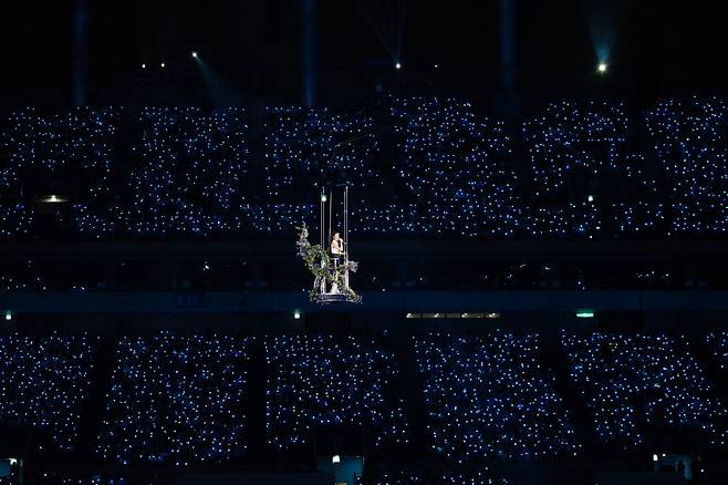 IU's ″The Winning″ encore concert for ″Hereh″ world tour held at the Seoul World Cup Stadium in Sangam, western Seoul, on Sept. 12 and 22 [EDAM ENTERTAINMENT]