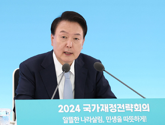 윤석열 대통령이 지난 5월 17일 ‘2024 국가재정전략회의’에서 발언하고 있다. [사진=뉴시스]