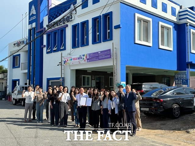 (재)익산문화관광재단은 안전보건관리체계 구축을 위해 ㈔한국안전기술협회에서 컨설팅을 진행하고 안전보건 경영방침을 공표했다./익산문화관광재단