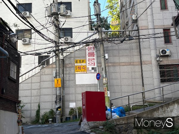 서울권 대학가 월세가 지난해에 비해 상승했다. 사진은 서울시 서대문구 창천동 일대의 모습. /사진=최진원 기자