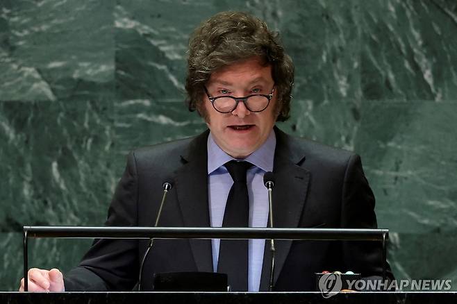 24일(현지시간) 유엔 총회에서 연설하는 밀레이 [뉴욕 로이터=연합뉴스. 재판매 및 DB 금지]