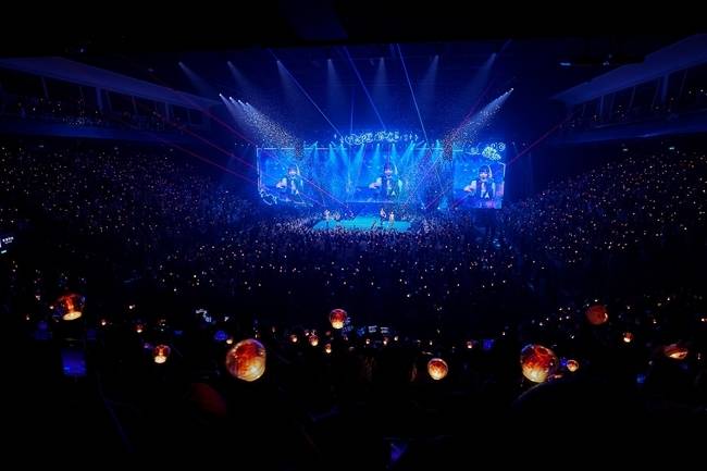 Red Velvet、10周年記念ファンコンサートで涙を流す「これからも幸せを 