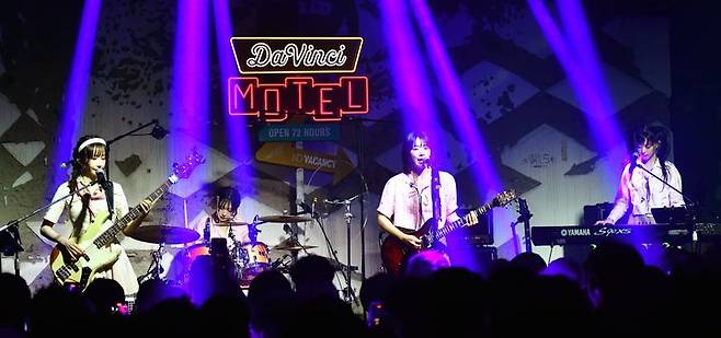 [서울=뉴시스] '2024 현대카드 다빈치 모텔' QWER. (사진 = 현대카드 제공) 2024.09.30. photo@newsis.com *재판매 및 DB 금지