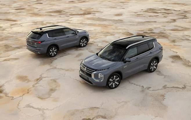 2025 미쓰비시 아웃랜더