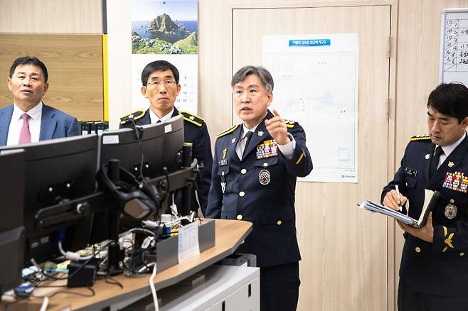 김종욱 해양경찰청장이 오늘(2일) 제주지방해양경찰청을 방문한 모습 (사진, 제주지방해양경찰청)