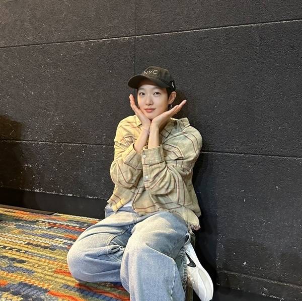 배우 김고은이 1일 자신의 SNS 채널을 통해 근황을 전했다.   사진 = SNS