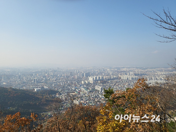 광주 동구 지산동에서 바라본 광주 전경 [사진=이수현 기자]