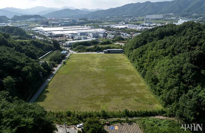 충북 제천시 왕암동의 매립장. 전국에서 산업폐기물이 몰려들어 2년 만에 포화상태가 되었다.ⓒ시사IN 조남진