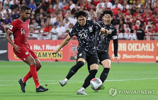 배준호 (싱가포르=연합뉴스) 신현우 기자 = 6일(현지시간) 싱가포르 국립경기장에서 열린 2026 북중미 월드컵 아시아 2차 예선 조별리그 C조 5차전 한국과 싱가포르의 경기. 후반전 배준호가 팀 여섯번째 골을 넣고 있다. 2024.6.6 nowwego@yna.co.kr