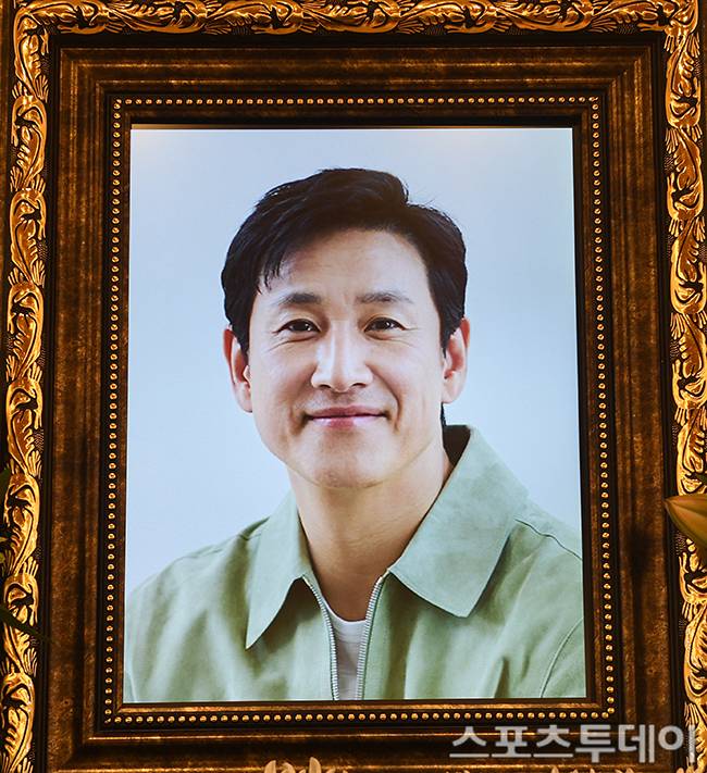 제29회 부산국제영화제 故 이선균 스페셜 토크 / 사진=DB