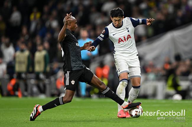 사진=게티 이미지/토트넘 훗스퍼는 7일 오전 0시 30분(이하 한국시간) 2024-25시즌 프리미어리그 7라운드에서 브라이턴과 맞대결을 펼친다.&nbsp;엔제 포스테코글루 감독은 "손흥민의 복귀 가능성은 낮다. 손흥민은 열심히 노력하고 있지만 지금 시점에서 그가 출전하기에는 이르다고 생각한다"라고 이야기했다.