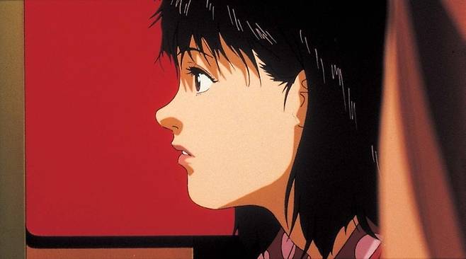 곤 사토시 감독의 애니메이션 <퍼펙트 블루>는 제목과 달리 빨간색을 많이 활용해 강렬한 인상을 남긴다. 튜브엔터테인먼트 제공