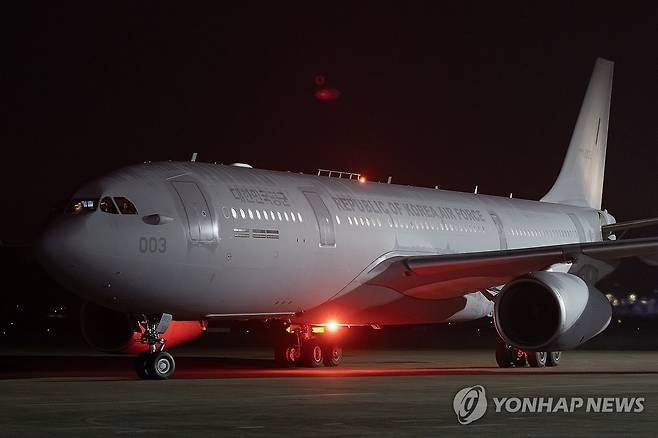 공군의 KC-330 '시그너스' 다목적 공중급유 수송기 [연합뉴스 자료사진]