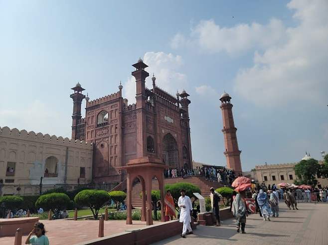 7fed8272b58b68f751ee82e14e8376733f7cc6b7730ef8519cfb2a1355294719