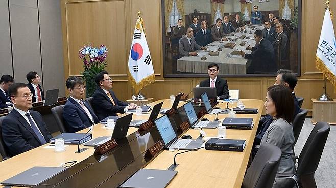 이창용 총재, 한국은행 금융통화위원회 주재/사진=연합뉴스