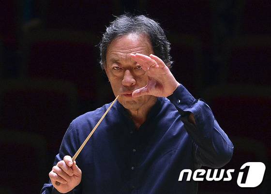 유네스코 음악창의도시 대구를 대표하는 오케스트라 축제인 '2024 월드오케스트라페스티벌'이 오는 10일 오후 7시 대구콘서트하우스 그랜드홀에서 '정명훈&라 페니체 오케스트라' 공연을 시작으로 개막한다. 사진은 지휘자 정명훈. 뉴스1 ⓒ News1 자료 사진