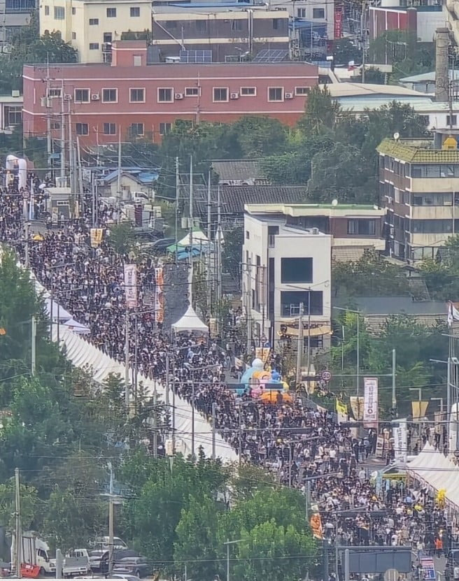 대전 빵 축제에 모인 인파 (출처=온라인 커뮤니티)