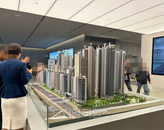 서울에 마련된 '프레스티어자이' 견본주택의 모습. <디지털타임스 이윤희 기자>