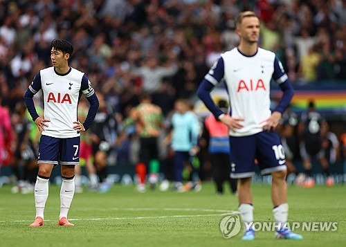 맥코이스트가 지난 8일(한국시간) 영국 매체 '토크스포츠' 방송에 출연해 손흥민이 월드클래스 선수가 아니라고 주장하며 또다시 월드클래스 논란에 불을 지폈다. 연합뉴스