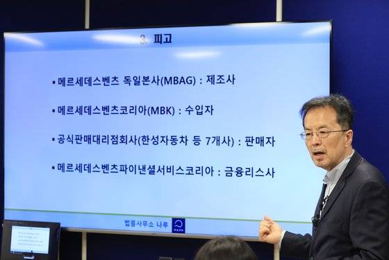 thumb/R658x0.q70/?fname=https://t1.daumcdn.net/news/202410/10/joongang/20241010165513334wkgl.jpg