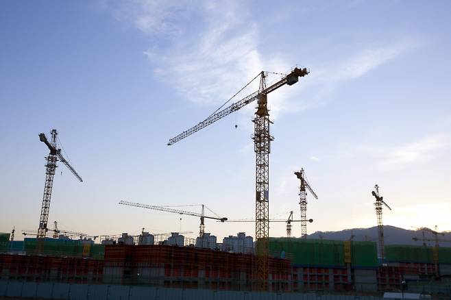 9월 건설기업 체감경기가 다소 올랐지만 여전히 기준선에는 못미치는 것으로 나타났다. /사진=이미지투데이