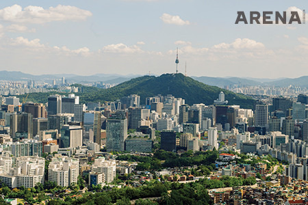 인왕산 정상에서 바라본 서울 시내.