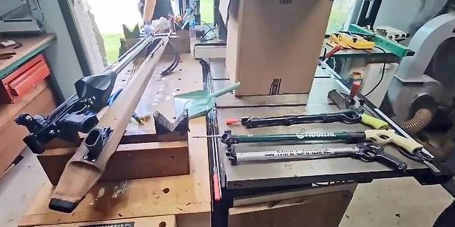 해경이 적발한 작살총. 해양경찰청 제공